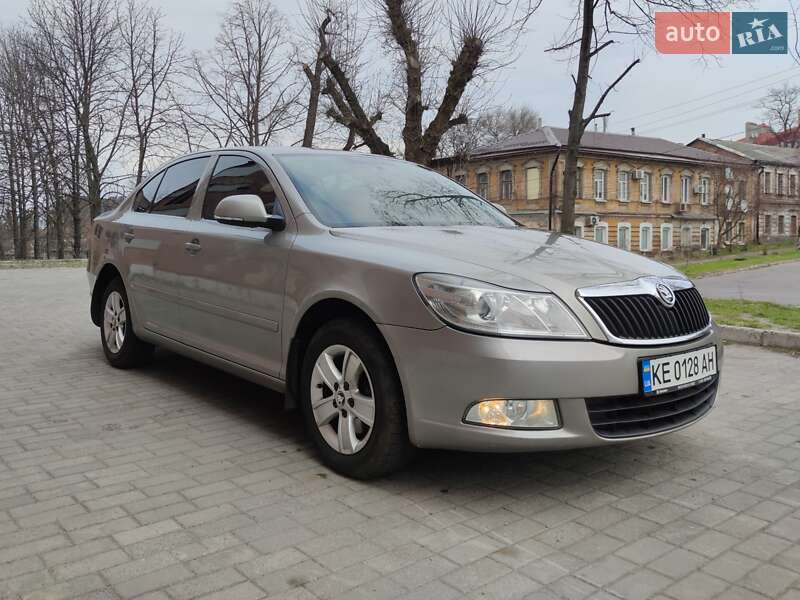 Ліфтбек Skoda Octavia 2009 в Дніпрі