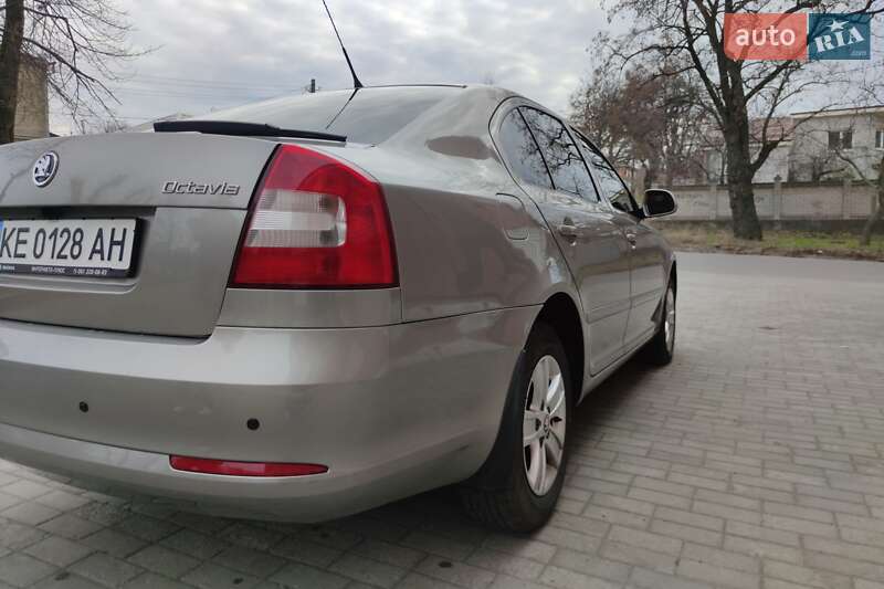 Ліфтбек Skoda Octavia 2009 в Дніпрі