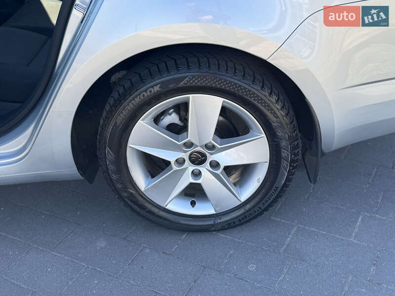 Лифтбек Skoda Octavia 2015 в Мукачево
