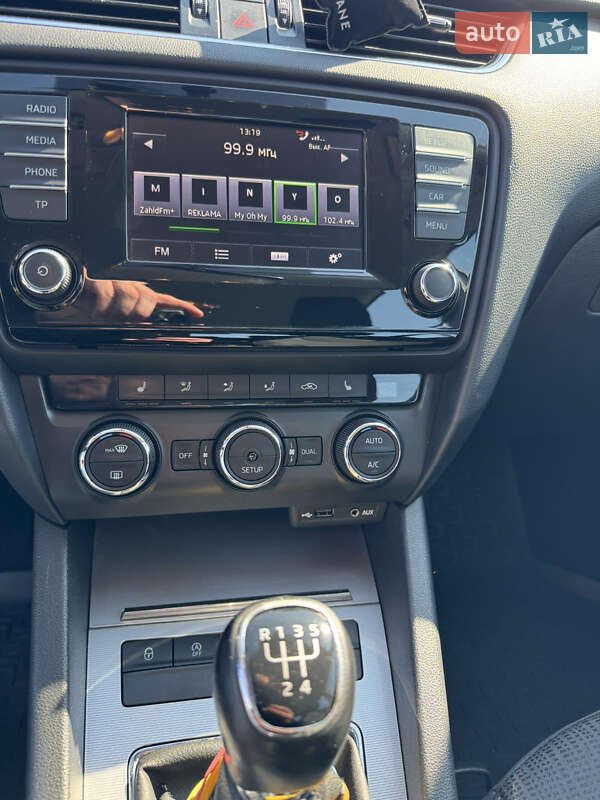 Лифтбек Skoda Octavia 2015 в Мукачево