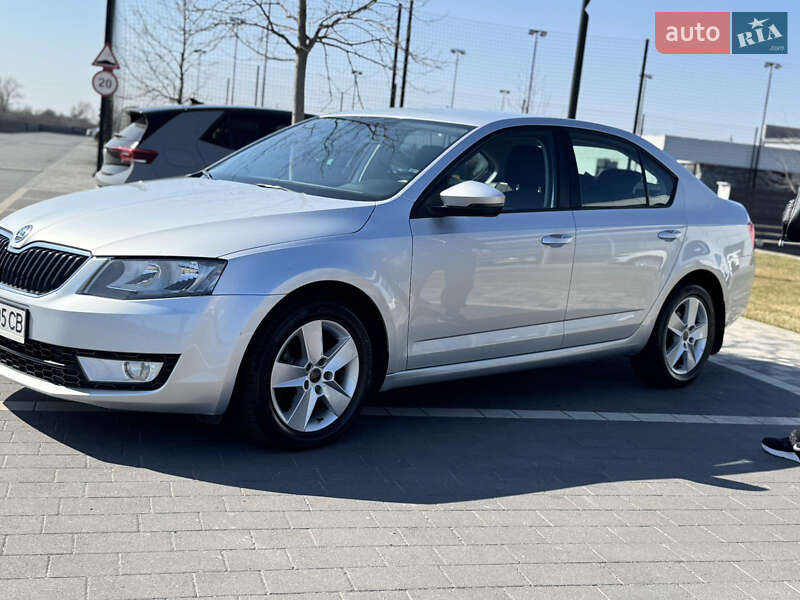 Лифтбек Skoda Octavia 2015 в Мукачево