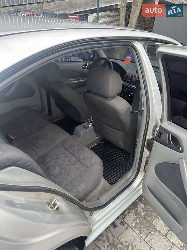 Универсал Skoda Octavia 2000 в Львове