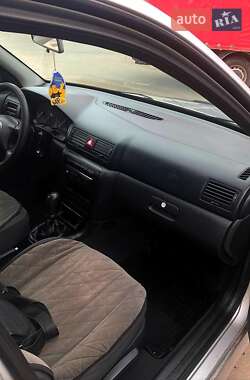 Универсал Skoda Octavia 2002 в 