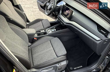 Універсал Skoda Octavia 2023 в 