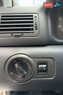 Лифтбек Skoda Octavia 2009 в 