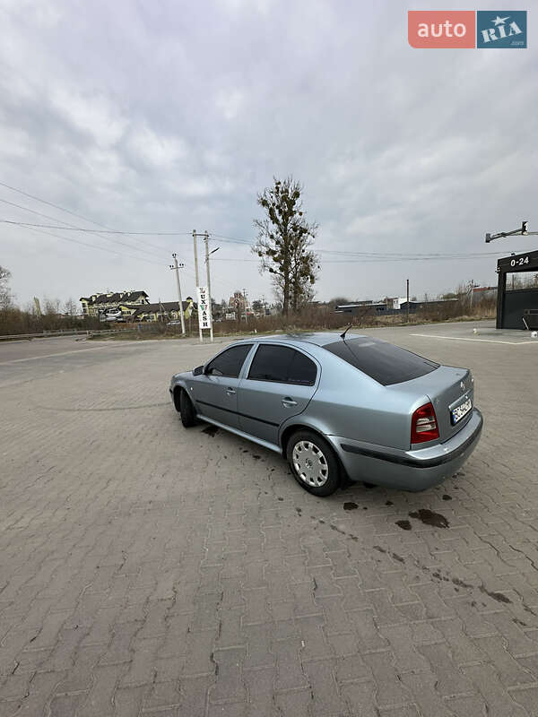 Ліфтбек Skoda Octavia 2002 в Судовій Вишні