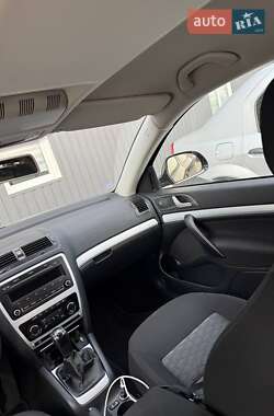 Універсал Skoda Octavia 2010 в 