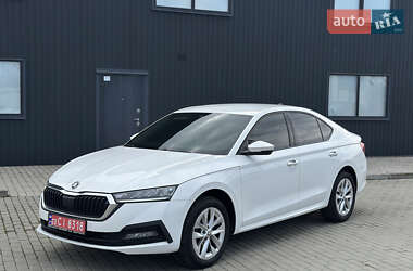 Ліфтбек Skoda Octavia 2021 в 