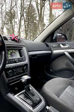 Лифтбек Skoda Octavia 2012 в 