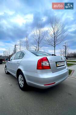 Лифтбек Skoda Octavia 2011 в 