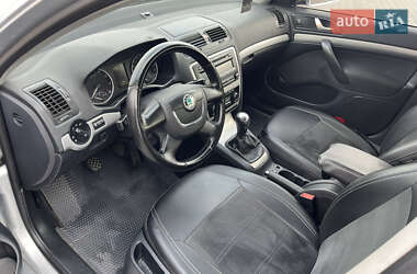 Лифтбек Skoda Octavia 2010 в 