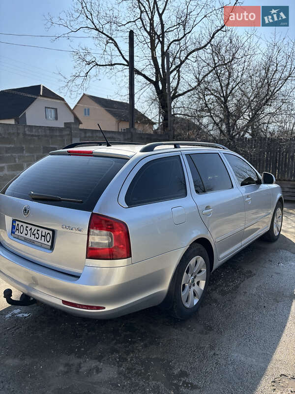 Универсал Skoda Octavia 2012 в Тячеве