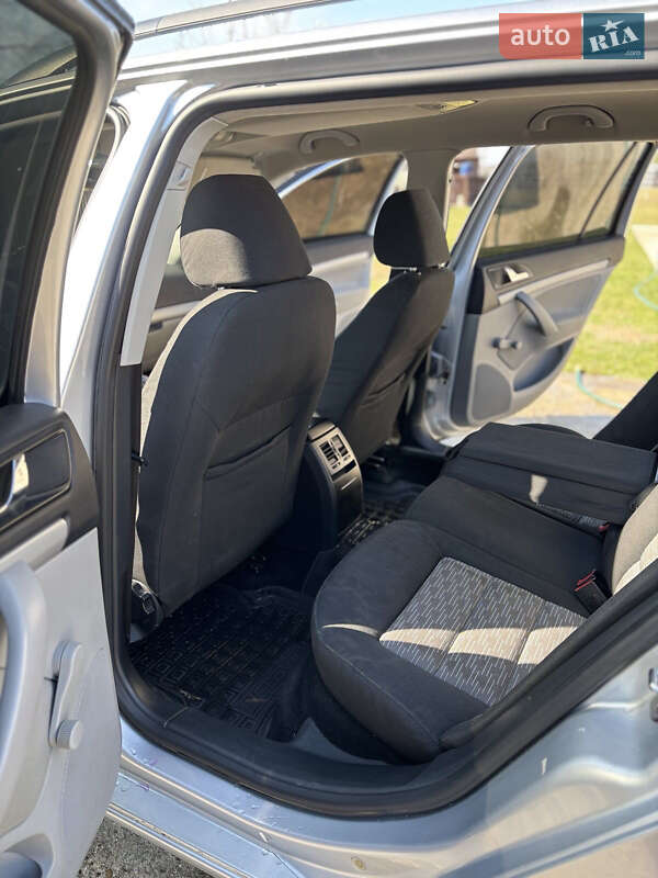 Универсал Skoda Octavia 2012 в Тячеве