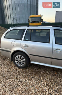 Универсал Skoda Octavia 2003 в 