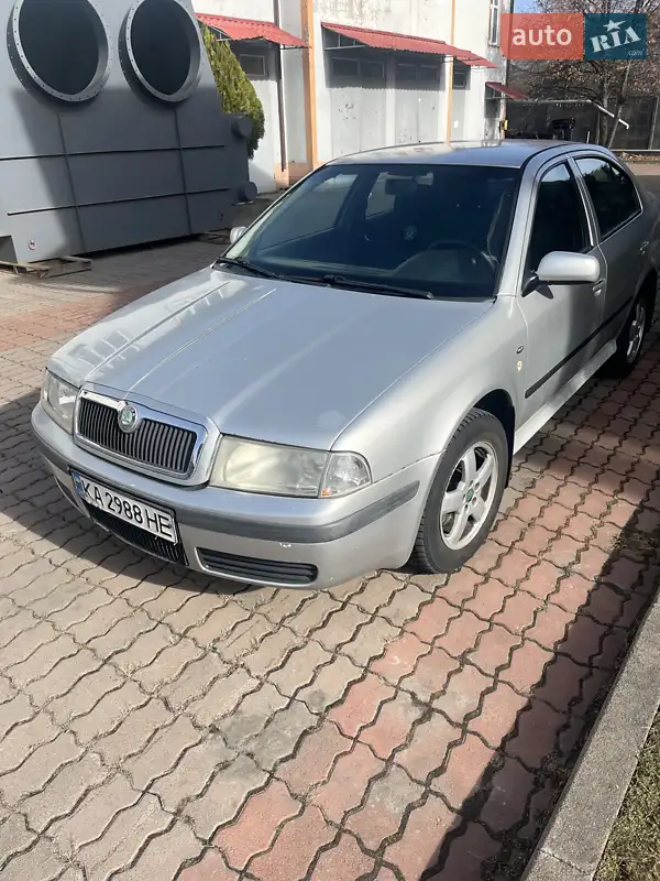Ліфтбек Skoda Octavia 2001 в 