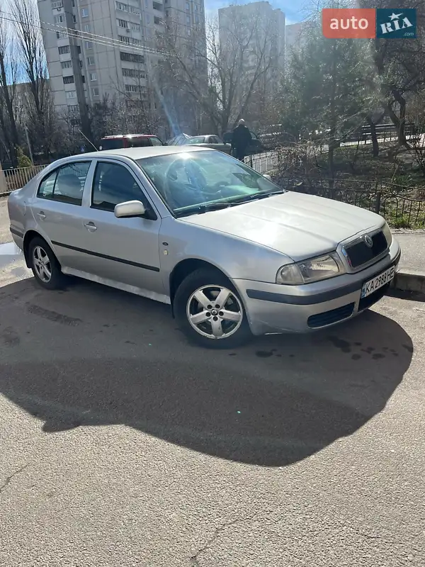 Ліфтбек Skoda Octavia 2001 в 