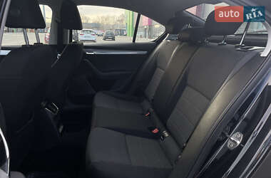 Лифтбек Skoda Octavia 2016 в 