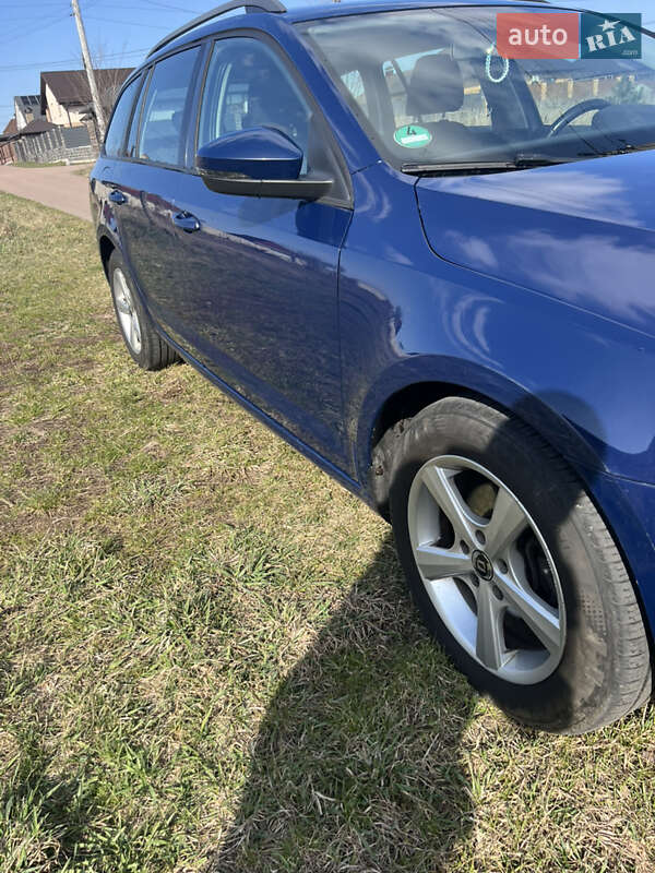 Універсал Skoda Octavia 2013 в Вишеньках