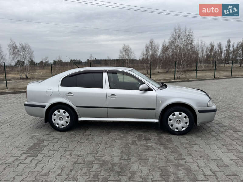 Ліфтбек Skoda Octavia 2004 в Ірпені