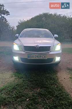 Лифтбек Skoda Octavia 2012 в 