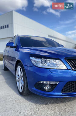 Универсал Skoda Octavia 2010 в 