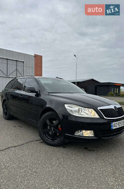 Універсал Skoda Octavia 2010 в 