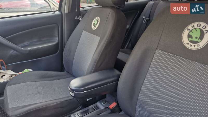 Лифтбек Skoda Octavia 2003 в Ахтырке