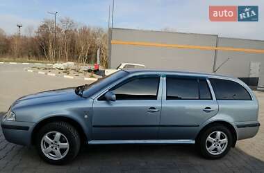 Универсал Skoda Octavia 2002 в Желтых Водах