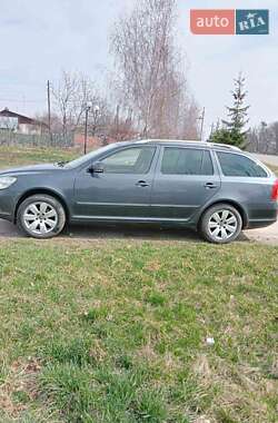 Универсал Skoda Octavia 2010 в 