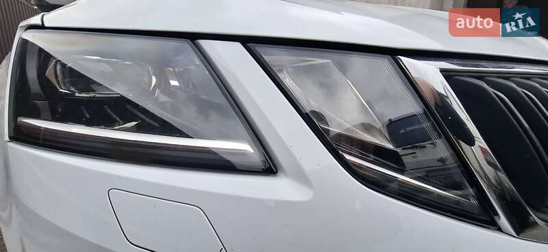 Универсал Skoda Octavia 2020 в Тернополе фото 26 Универсал Skoda Octavia 2020 в Тернополе