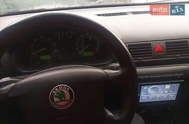Лифтбек Skoda Octavia 2006 в 