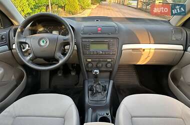 Лифтбек Skoda Octavia 2006 в 