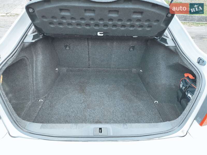 Лифтбек Skoda Octavia 2012 в Ужгороде фото 22 Лифтбек Skoda Octavia 2012 в Ужгороде