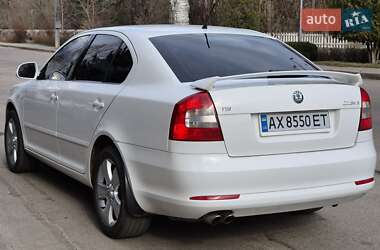 Лифтбек Skoda Octavia 2013 в 