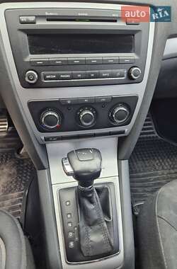 Лифтбек Skoda Octavia 2013 в 