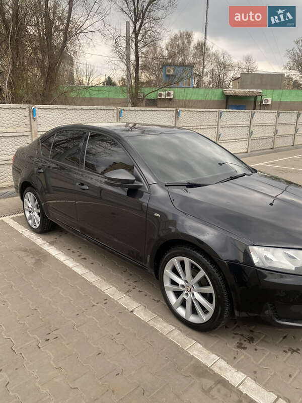 Лифтбек Skoda Octavia 2016 в Кривом Роге