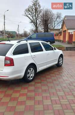 Универсал Skoda Octavia 2011 в Черкассах