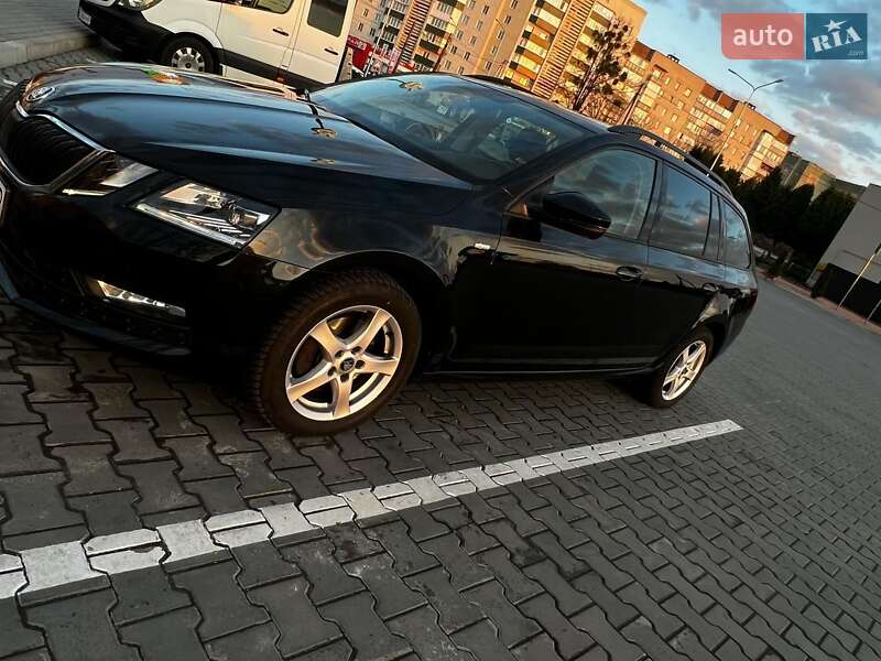 Універсал Skoda Octavia 2020 в Любешові