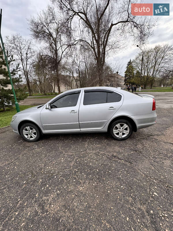 Лифтбек Skoda Octavia 2012 в 