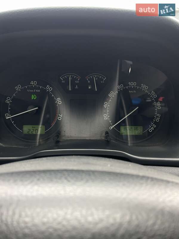 Универсал Skoda Octavia 2006 в Покрове