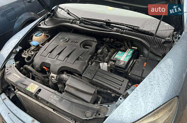 Лифтбек Skoda Octavia 2009 в 