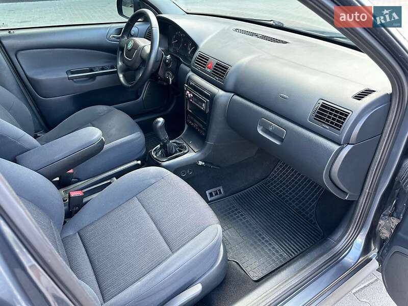 Лифтбек Skoda Octavia 2010 в Киеве