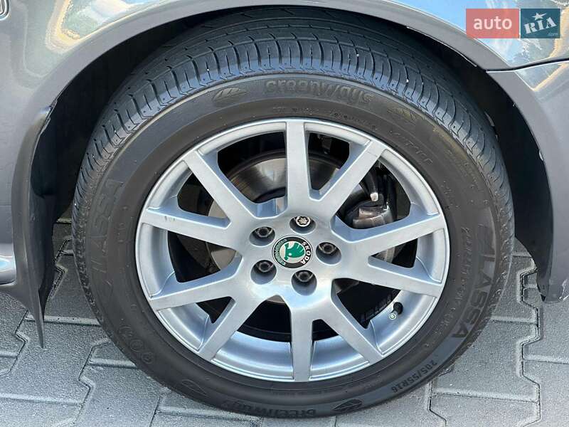 Лифтбек Skoda Octavia 2010 в Киеве