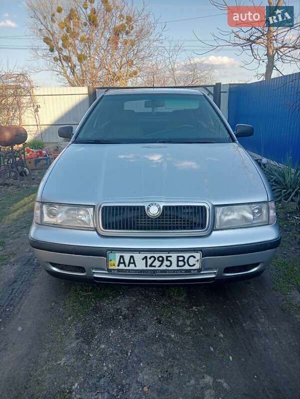Ліфтбек Skoda Octavia 2000 в Прилуках