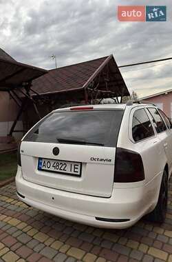 Универсал Skoda Octavia 2009 в 