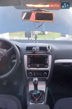 Универсал Skoda Octavia 2012 в 