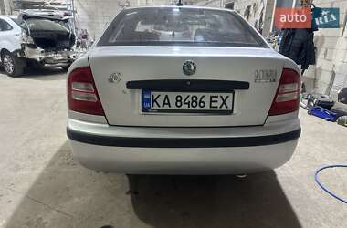 Ліфтбек Skoda Octavia 2004 в 