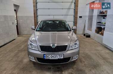 Лифтбек Skoda Octavia 2012 в 