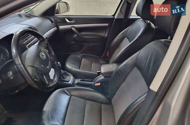 Лифтбек Skoda Octavia 2012 в 