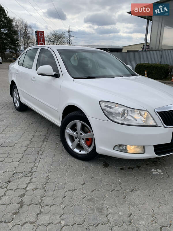 Лифтбек Skoda Octavia 2011 в Черновцах